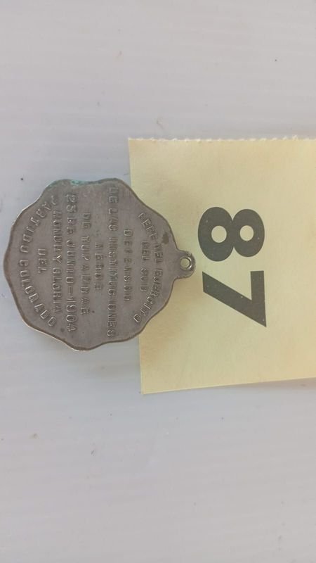 Medallas de plata y oro con diseño en español - imagen 3