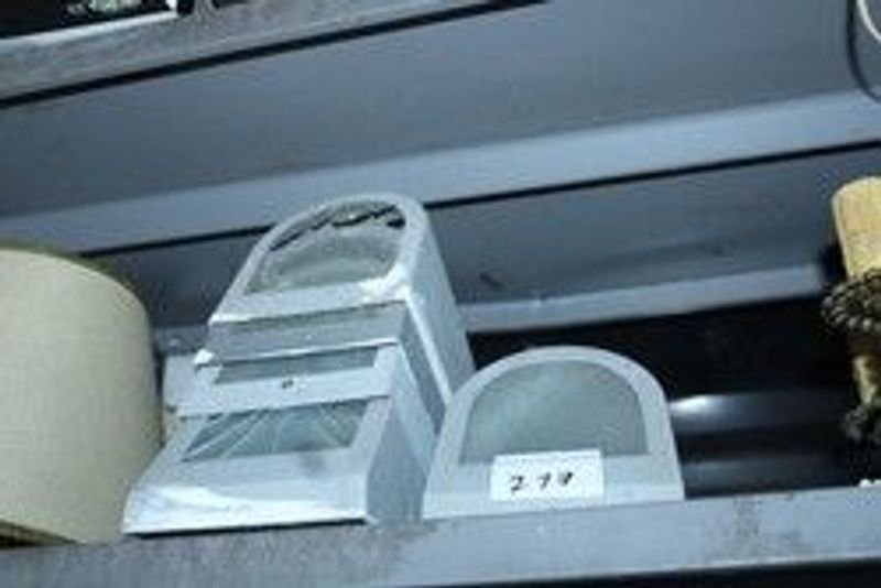 Item 856040 - Image 0