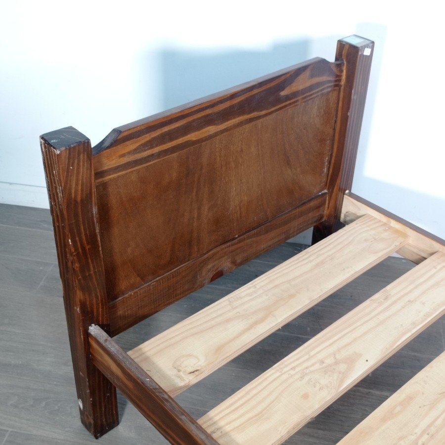 Cama de una plaza en Pino - imagen 3