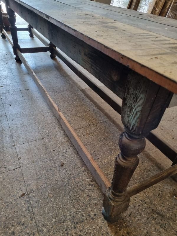 Mesa de trabajo antigua con patas torneadas en pinotea - imagen 4