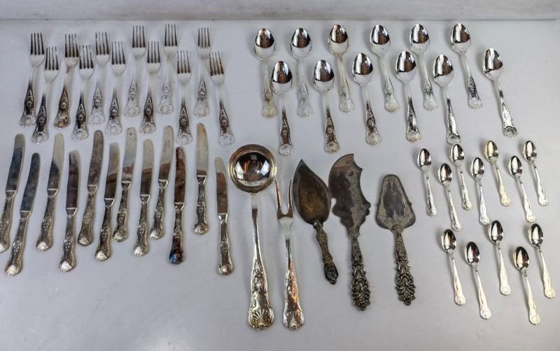 Lote anterior: Colección de Cubiertos de Plata