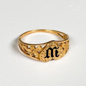 Anillo de Oro 14k con Esmalte Negro y Diseño Floral - imagen 3