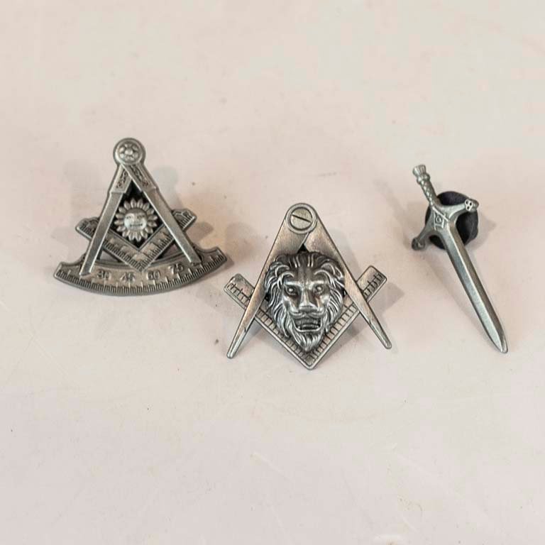 Lote anterior: Pinos Masonicos con Emblemas