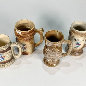 Lote de 4 jarras de cerámica marrones de la Semana de Lavalleja (1980-1981) - imagen 2