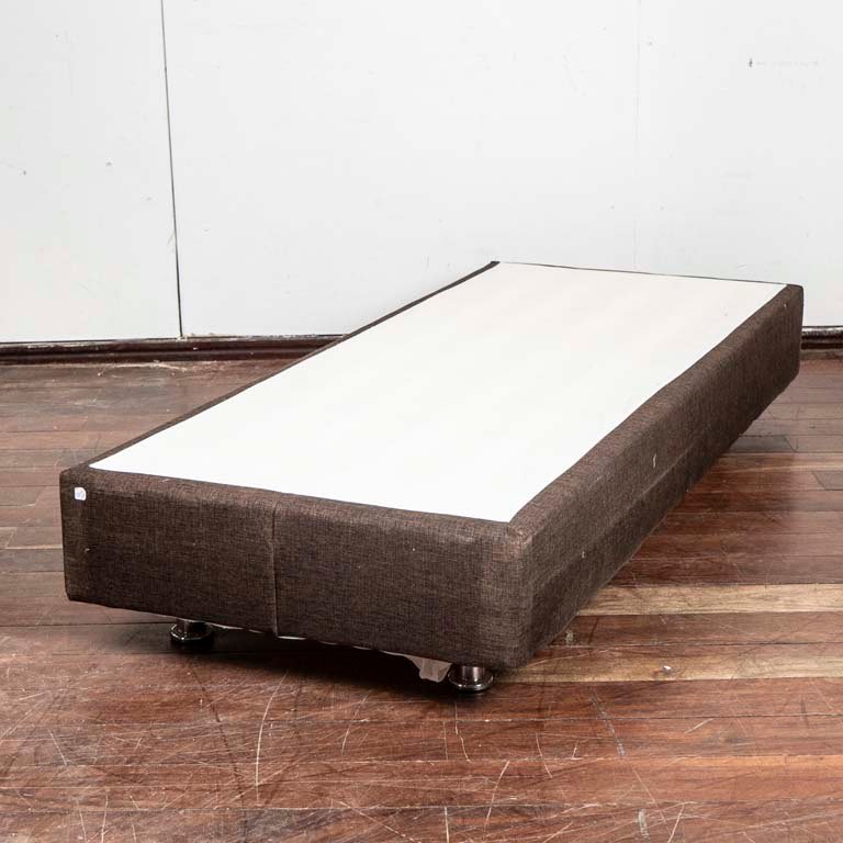 Item 2113923 - Image 0