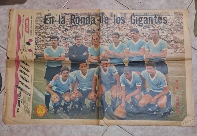 Diario "El Día" de 1970: Dos Hojas del Mundial México 70