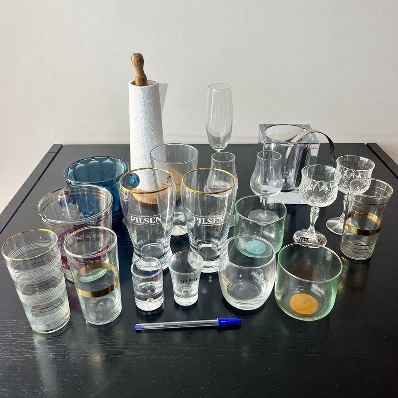 Lote anterior: Colección de copas y vasos para bebidas
