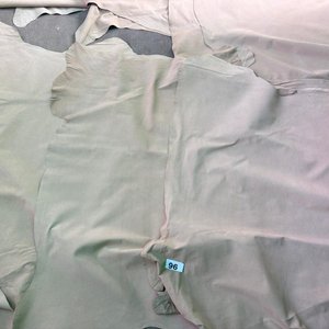 Lote siguiente: Lote de Cuero Natural Beige para Artesanías o Confección