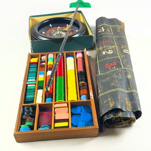 Lote anterior: Juego de Ruleta Completo con Fichas y Paño