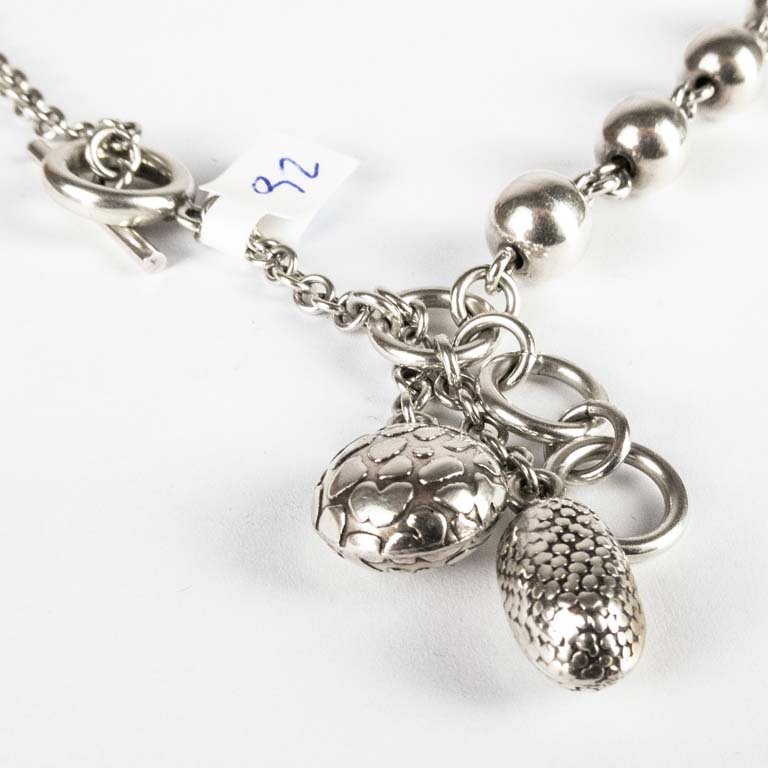 Cadena con dijes de plata - Accesorio de moda - imagen 2