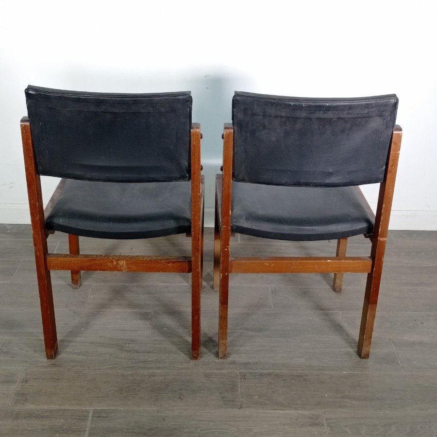 Sillas de Cedro con Asiento de Cuero y Estructura de Madera - imagen 4
