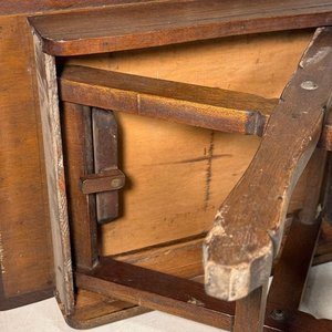 Mesita Ratona Plegable de Madera Oscura - imagen 5