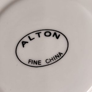Lote de 10 piezas de cerámica variadas: platos y tazas - imagen 5