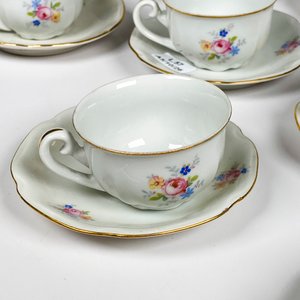 Juego de 11 Pocillos de Café de Porcelana Checa con Platillos - imagen 3