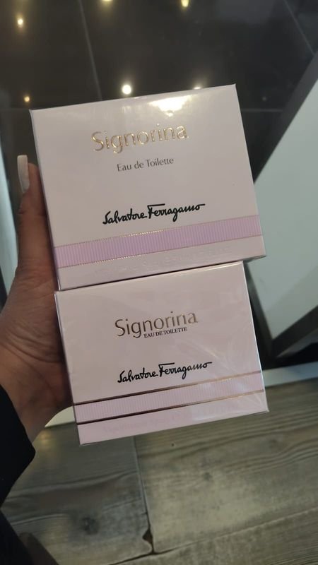 Perfume Signorina 30ml para Mujer