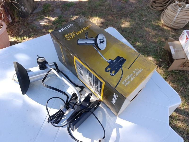 Lámpara Philips en Caja Original - imagen 3