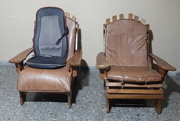2 Sillones de Madera con Almohadones y Masajeador Eléctrico