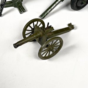 Lote de 4 Juguetes de Guerra: Tanque Incompleto y Cañones - imagen 4