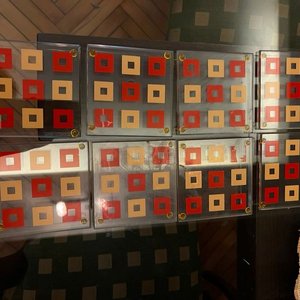 Lote anterior: Set de 8 Posavasos Vintage de Vidrio con Diseño Cuadrado