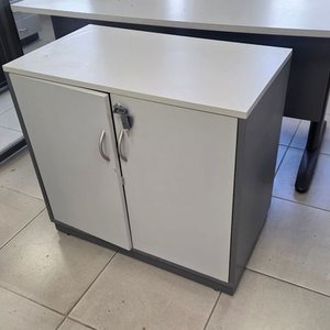 Archivador Gris con Puertas y Llave - imagen 4