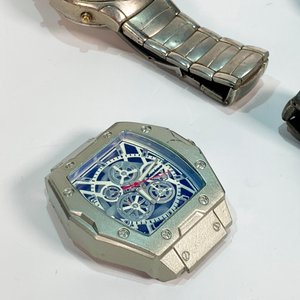 Lote de 5 Relojes de Pulsera para Dama y Caballero con Detalles - imagen 2