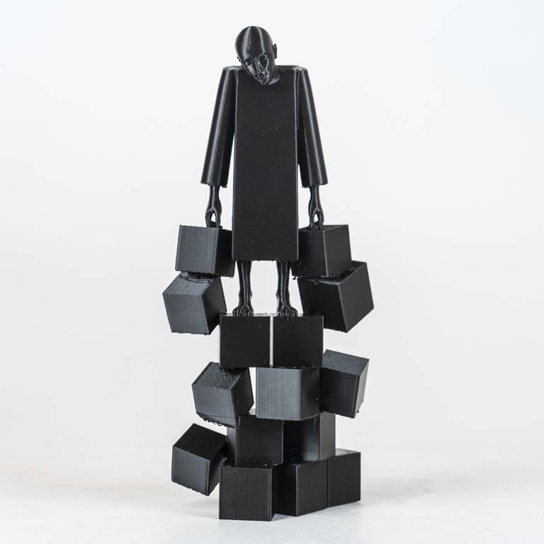 Lote anterior: Figura abstracta de plástico  - Medidas: 20cm 