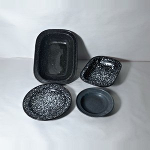Lote anterior: Set de 4 Piezas Esmaltadas: Fuentes, Plato y Bandeja Redonda