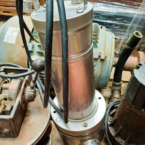 2 Bombas de Agua Sumergibles Trifásicas y Llave de Encendido - imagen 4