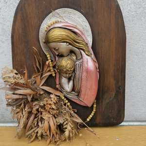 Lote anterior: Adorno Religioso Virgen María con Niño Jesús y Rosario
