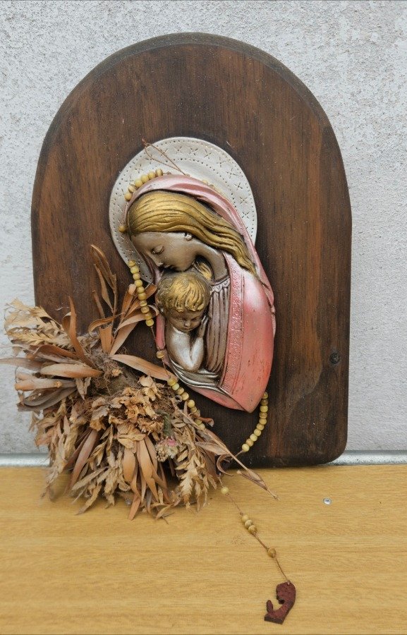 Adorno Religioso Virgen María con Niño Jesús y Rosario