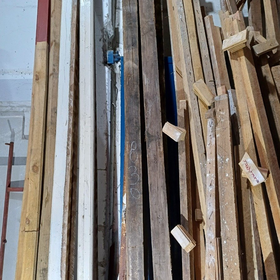 Item 16748 - Image 3