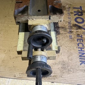 Lote de Accesorios para Rectificadora: Carro de Desplazamiento, Instrumento de Centrado y Porta-Piedras - imagen 18