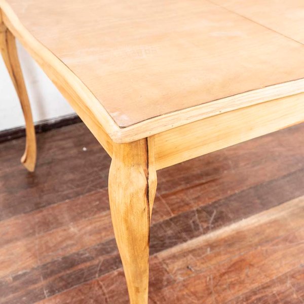 Mesa de comedor francesa con terminación arenada y tabla de extensión - imagen 2
