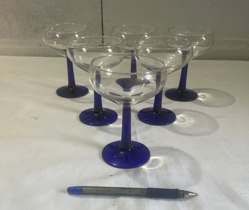 Juegos de copas de vidrio azul - imagen 3