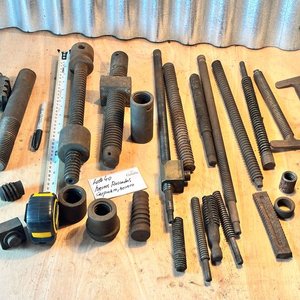 Lote anterior: Grandes tornillos carpinteros, herreros, hierros roscados