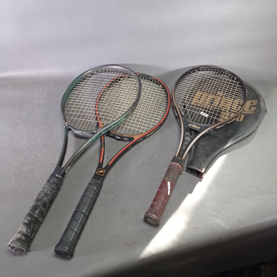 Tres Raquetas de Tenis Prince y Babolat con Estuches