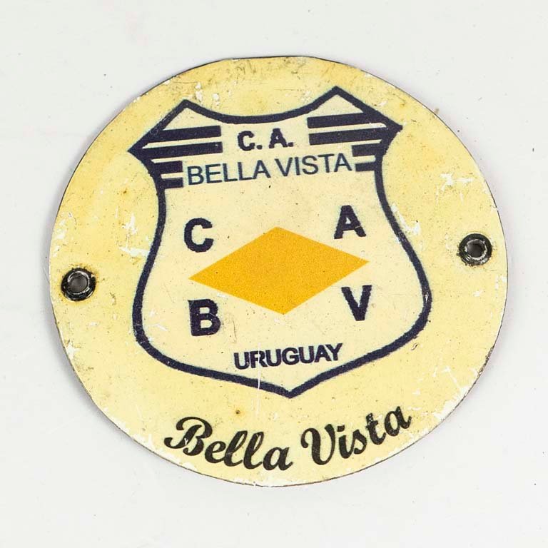 Lote siguiente: Escudo de Bella Vista - Medidas: diámetro 11cm