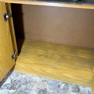Aparador de MDF con Puertas y Estantes - imagen 4