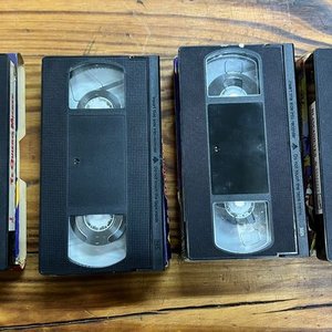 Lote de 4 VHS Clásicos Disney: Te Quiero Mickey, Cenicienta, Peter Pan y Blanca Nieves - imagen 7