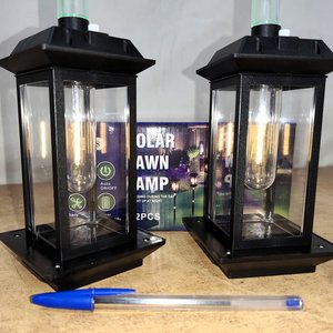 Juego de 2 Estacas Solares LED para Jardín, Recargables, Nuevas en Caja - imagen 5