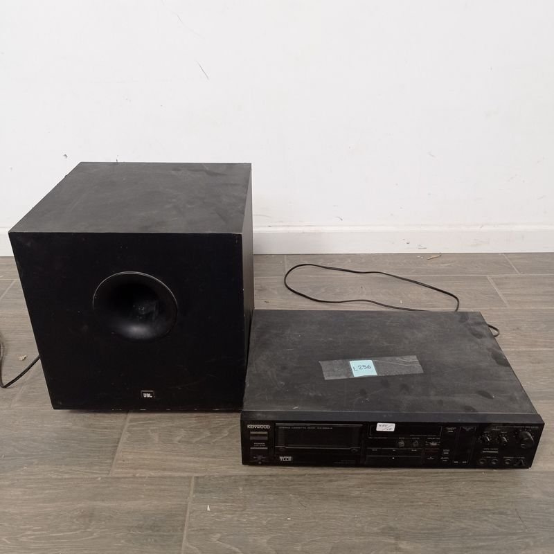 Equipo de música Kenwood con parlante en excelente estado