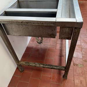 Bacha Industrial de Acero Inoxidable con Escurridores y Grifería - imagen 3