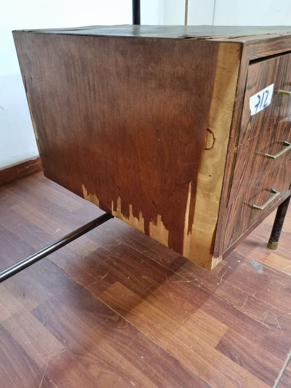 Escritorio Con Cajonera en Madera con L712 y Tiene Levantado el Enchapado - imagen 6