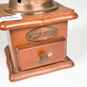 Molinillo de Café Antiguo de Madera con Cajón - imagen 3