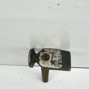 Martillo de Chapista Pequeño con Mango de Madera - imagen 2