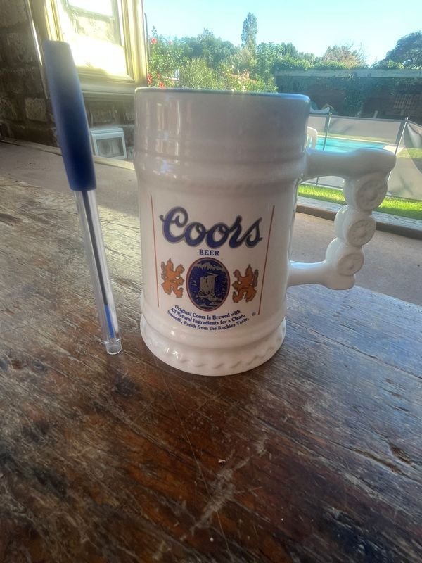 Lote anterior: Jarra de loza Coors Beer