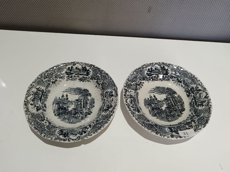 Item 879896 - Image 0