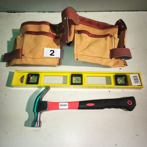 Set de Portaherramientas "Ferrawi", Martillo de Uña y Nivel de Fibra - imagen 3
