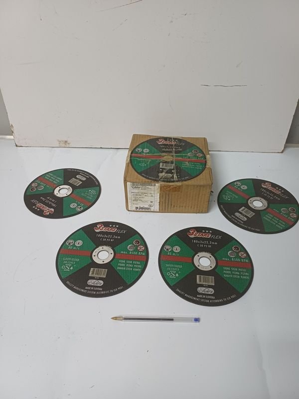 Caja con 25 Discos de Corte para Metal 3 Stars Flex