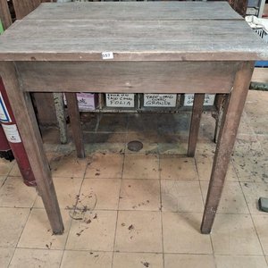 Lote anterior: Lote de 2 Mesas de Trabajo de Madera